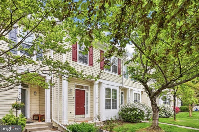 210 Twelve Oaks Dr Gaithersburg, MD 20878