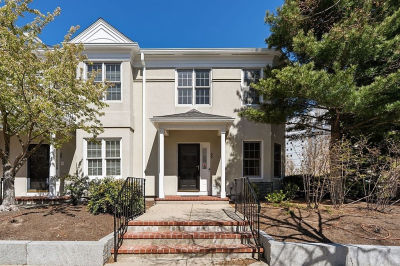 52 Tilden Commons Dr #52 Quincy, MA 02171