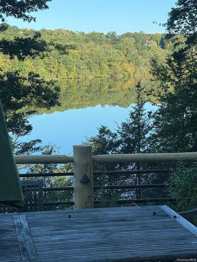 47 Tyler Ct Mahopac, NY 10541