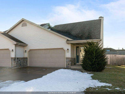 2457 Blake Ct Oshkosh, WI 54904