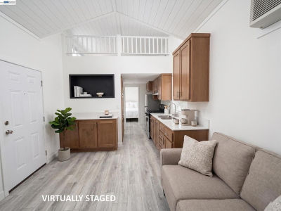 5878 Garlic Farm Dr Gilroy, CA 95020