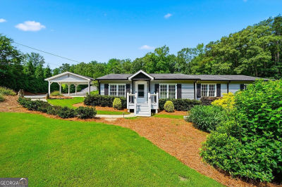 364 Holly St Canton, GA 30114