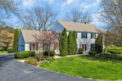 7 Sprucewood Ct, Wind Point, WI, USA