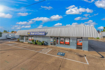 1300 S Texas Ave Bryan, TX 77803