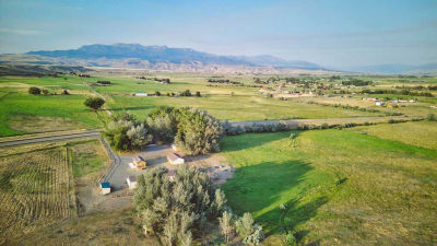 745 Southfork Road, Cody, WY, USA