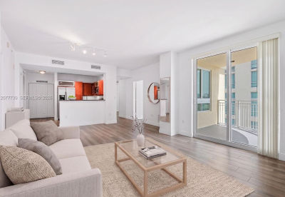 7350 SW 89th St APT 706S Miami, FL 33156
