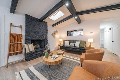 7817 Hollow Oak St Live Oak, TX 78233