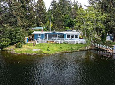 70214 Lakewood Rd North Bend, OR 97459