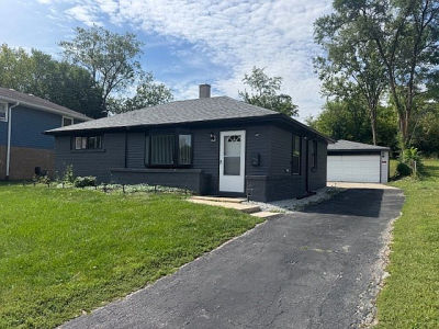 363 Minocqua St Park Forest, IL 60466