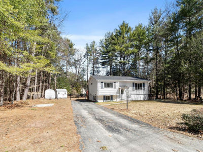 21 Hastings Cir Hinsdale, NH 03451