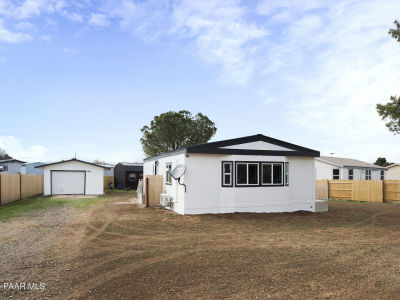 20550 E Sunset Ln Cordes Lakes, AZ 86333