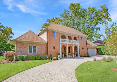 900 N Prospect Ave Park Ridge, IL 60068