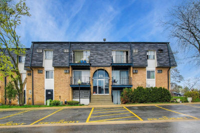 2A E Dundee Quarter Dr Unit 208 Palatine, IL 60074