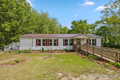 3079 E Bluewater Hwy Ionia, MI 48846