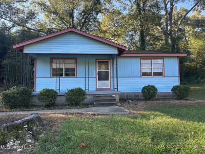 1002 Avenue F Ext McComb, MS 39648
