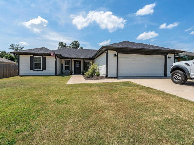 112 Brenlind Ln Mineola, TX 75773