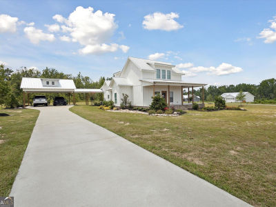 1513 Paris Ave Swainsboro, GA 30401