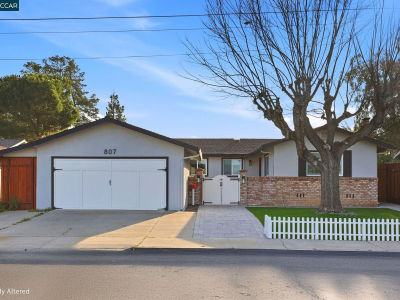 807 Crane Ave Livermore, CA 94551