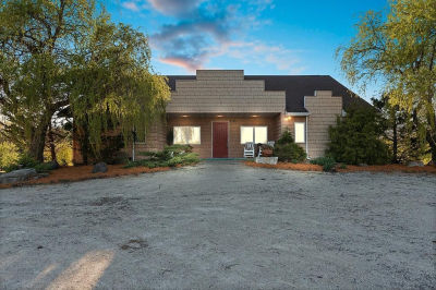 3899 Old Highway Rd Sturgeon Bay, WI 54235