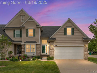 109 Burwyck Park Dr Saline, MI 48176