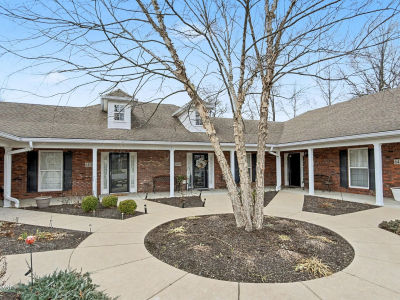 6404 Renate Rd Louisville, KY 40291