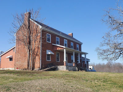 857 Davenport Rd Cumberland City, TN 37050