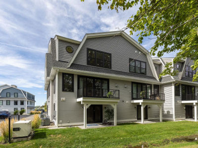 28 Little Bay Dr #28 Dover, NH 03820