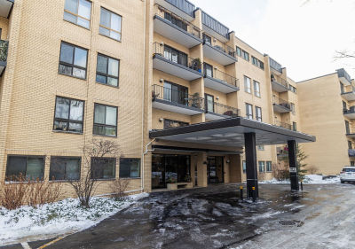 221 N Kenilworth Ave APT 109 Oak Park, IL 60302