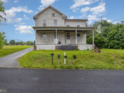 320 E Front St Lewisberry, PA 17339