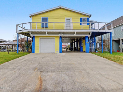 104 Wolfe St Bay Saint Louis, MS 39520