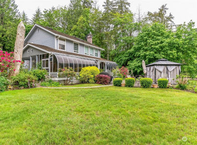 8320 E Grapeview Loop Rd Allyn, WA 98524