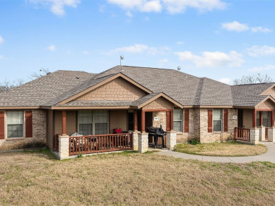 892 W 1st St Maypearl, TX 76064