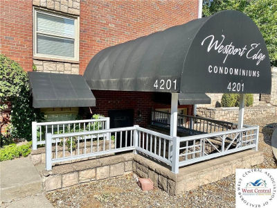 4211 Clark Ave Kansas City, MO 64111