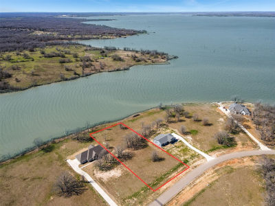 66 Admiral Shores Dr Streetman, TX 75859