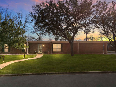 344 McKinnon Dr Kilgore, TX 75662