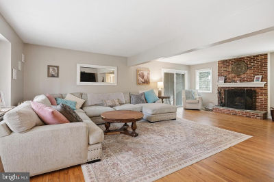 5 Embry Ct Newark, DE 19711