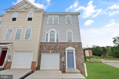 4923 Devitt Pl Oxon Hill, MD 20745