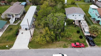 7th St Dickinson, TX 77539