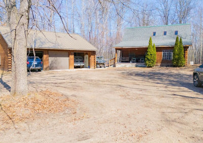 10090 Snowbowl Rd Houghton Lake, MI 48629