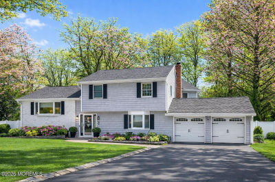 34 Southview Ter Middletown, NJ 07748