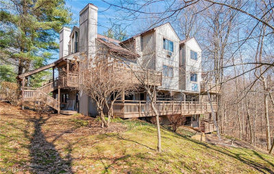 582 Meredith Ln Cuyahoga Falls, OH 44223