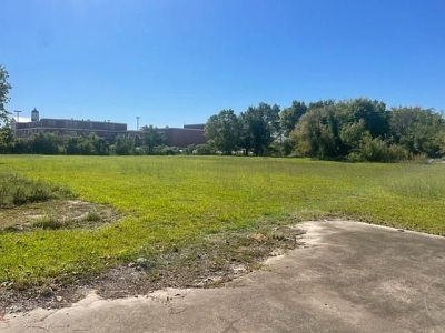 8518 Hawk Rd Pearland, TX 77584