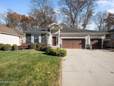1714 Deer Trail Dr Toledo, OH 43615