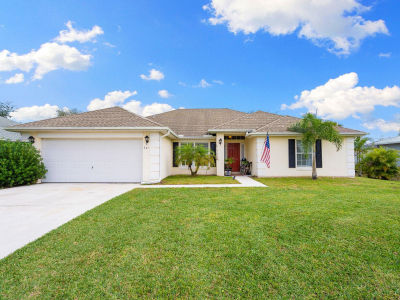 341 Herndon St Sebastian, FL 32958