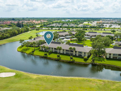 28 Plantation Dr APT 204 Vero Beach, FL 32966