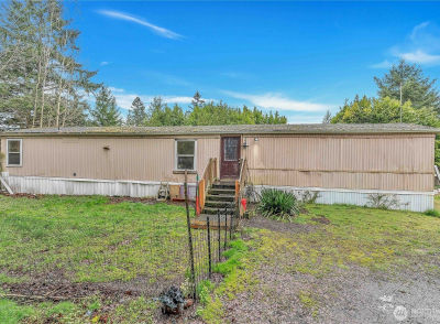 7629 Old Pacific Hwy N Castle Rock, WA 98611