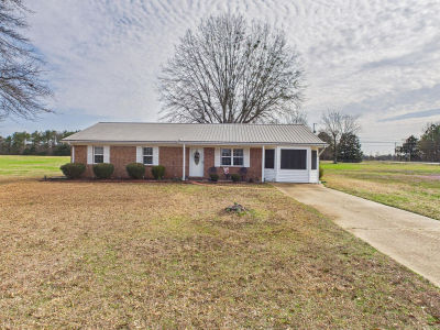 24 Lacy Rd Columbus, MS 39702