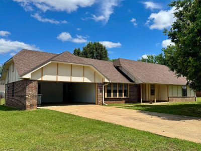 181 Countryside Way Columbus, MS 39702