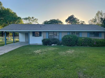 51 Landing Dr Columbus, MS 39702