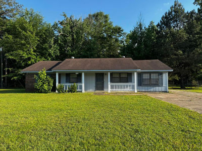 278 Concourse Rd Columbus, MS 39702